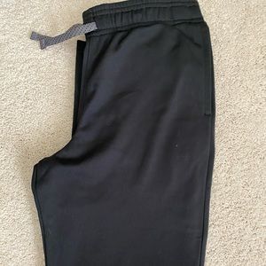 NWOT Under Armour Slim Fit Pant YM